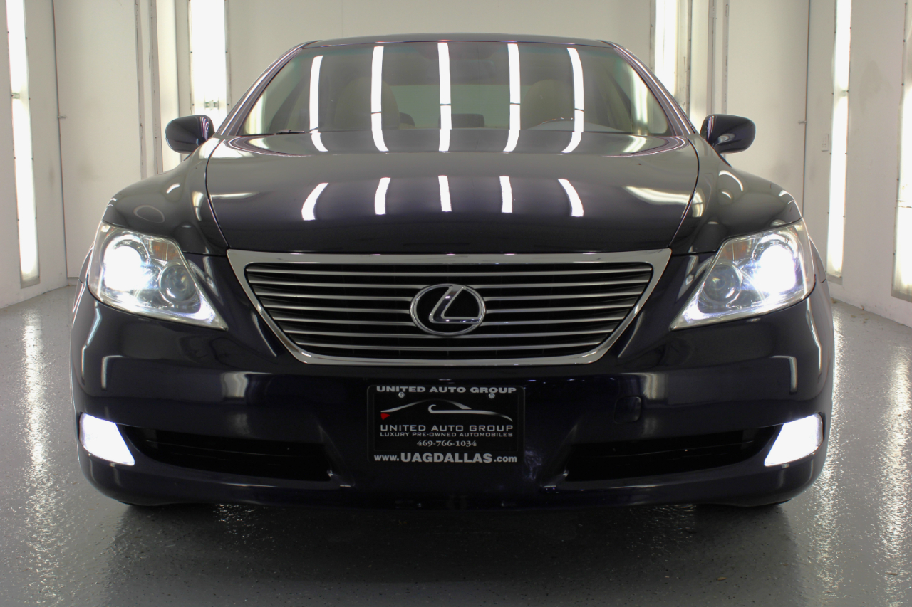 2008 Lexus LS 460 photo 25