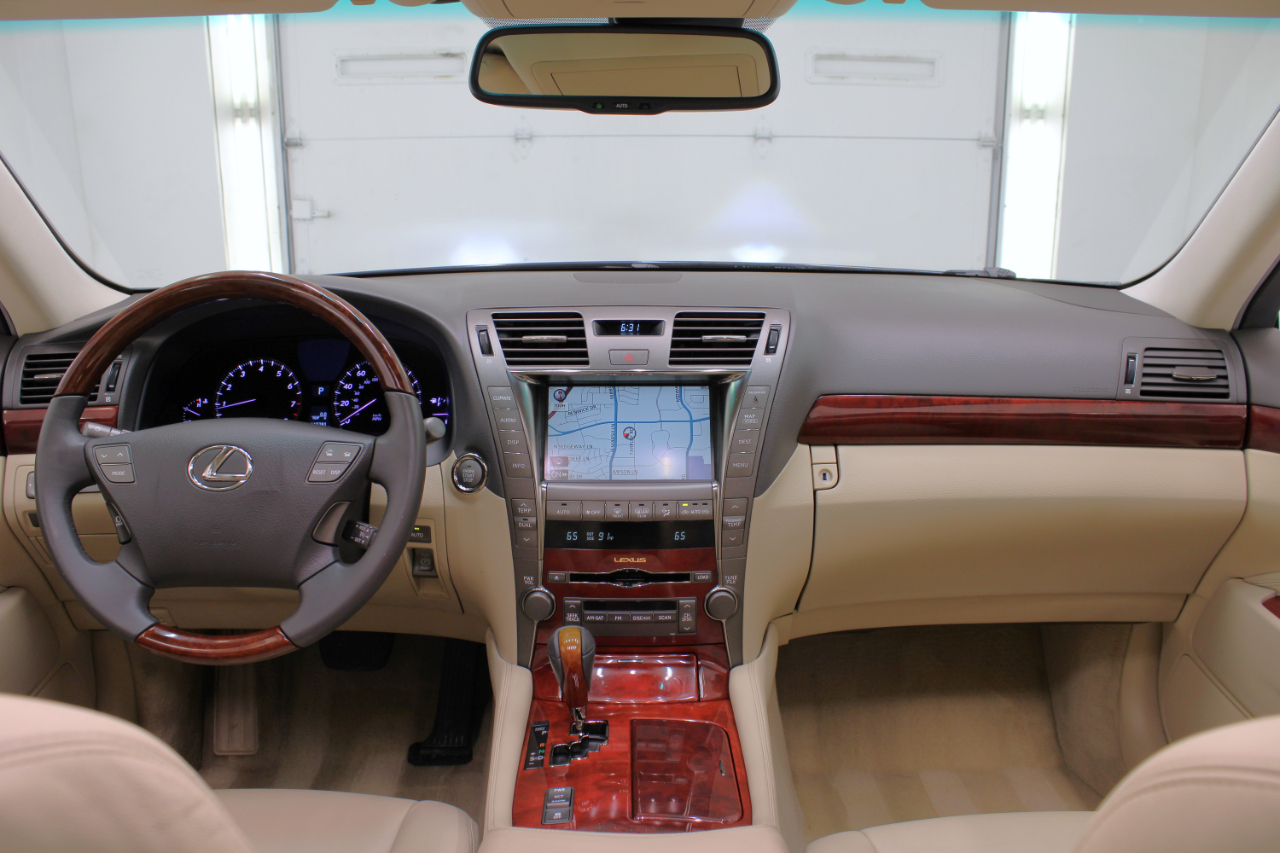 2008 Lexus LS 460 photo 48
