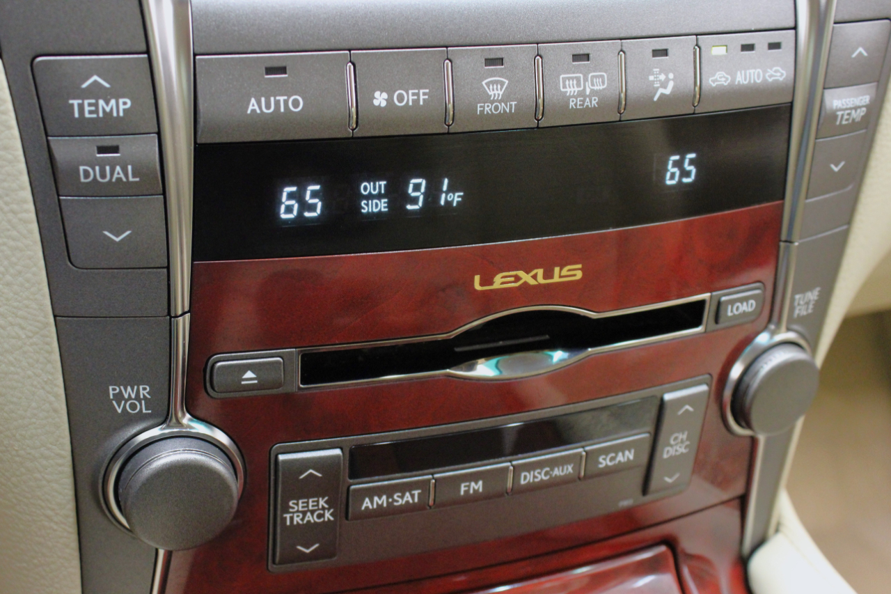 2008 Lexus LS 460 photo 59