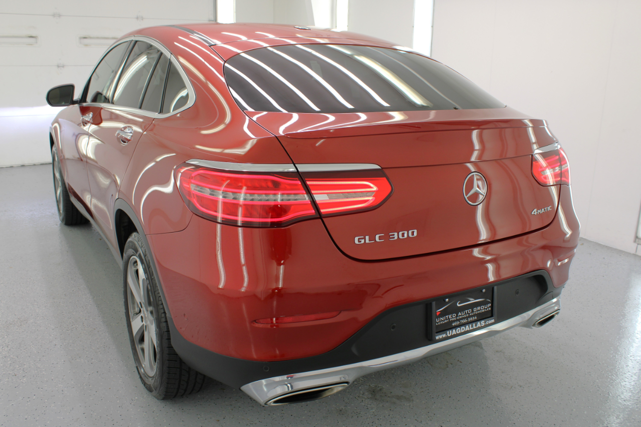 Mercedes-Benz GLC GLC 300 4MATIC Coupe 2018 Mercedes-Benz GLC GLC 300 4MATIC Coupe 2018