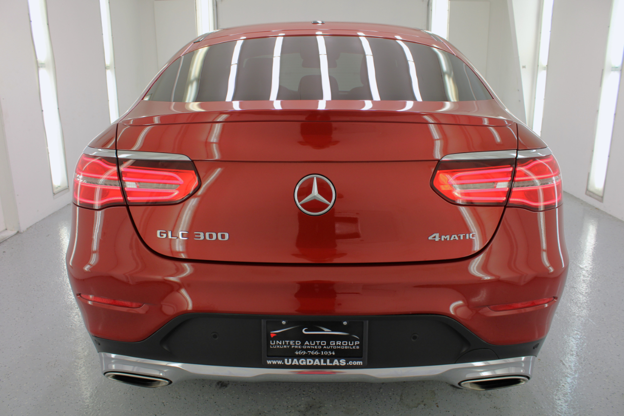 Mercedes-Benz GLC GLC 300 4MATIC Coupe 2018 Mercedes-Benz GLC GLC 300 4MATIC Coupe 2018