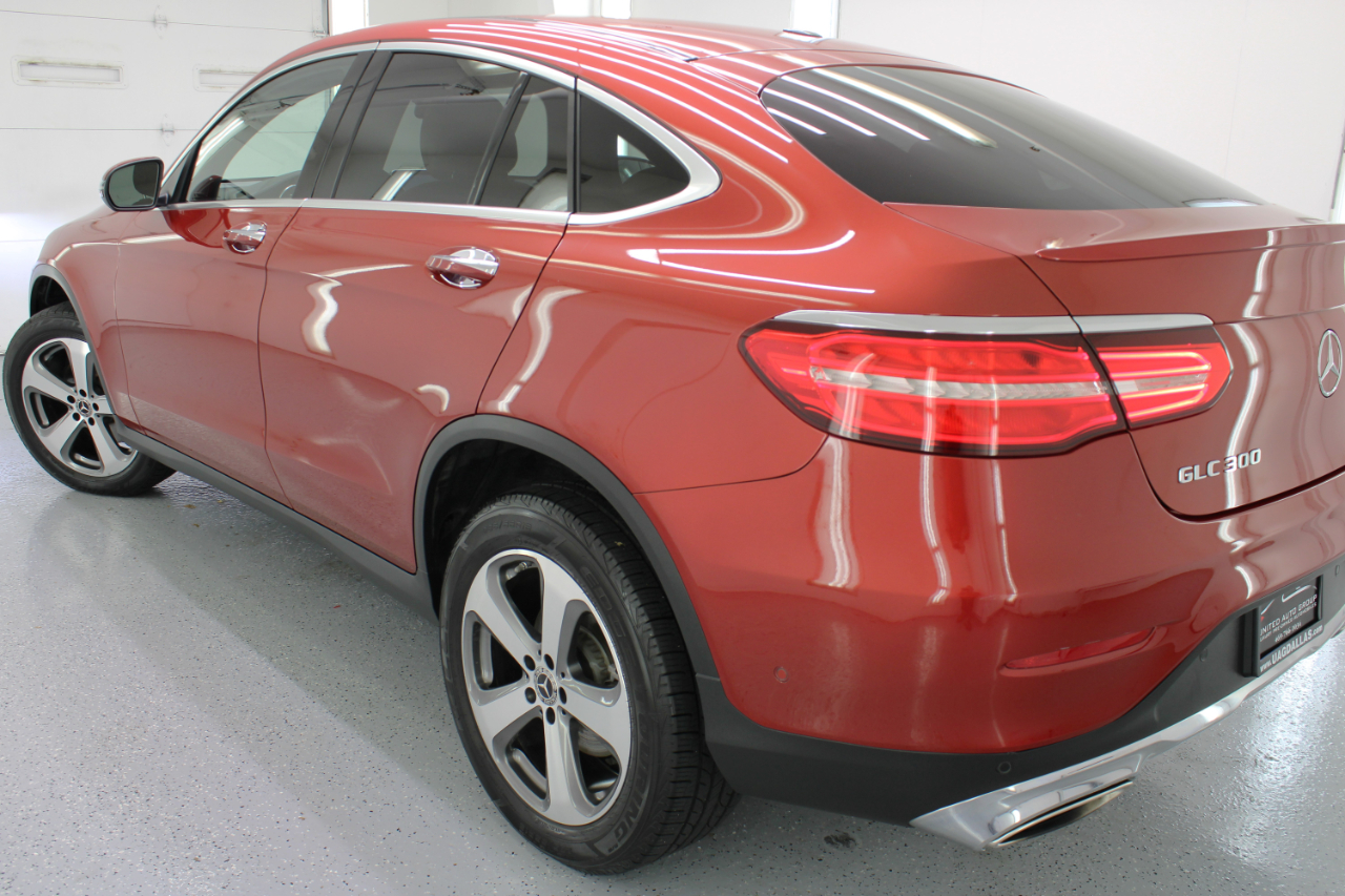 Mercedes-Benz GLC GLC 300 4MATIC Coupe 2018 Mercedes-Benz GLC GLC 300 4MATIC Coupe 2018