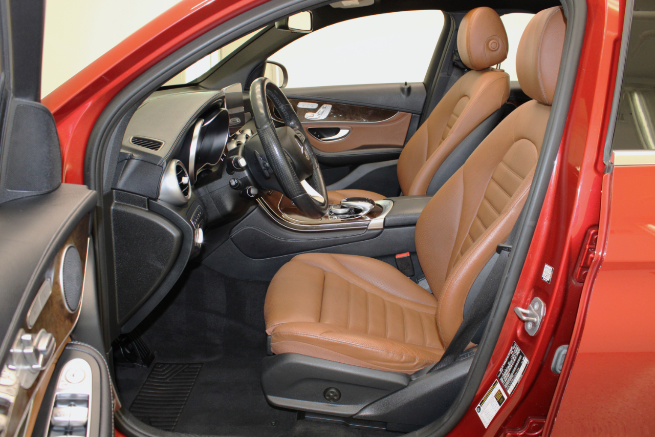 Mercedes-Benz GLC GLC 300 4MATIC Coupe 2018 Mercedes-Benz GLC GLC 300 4MATIC Coupe 2018