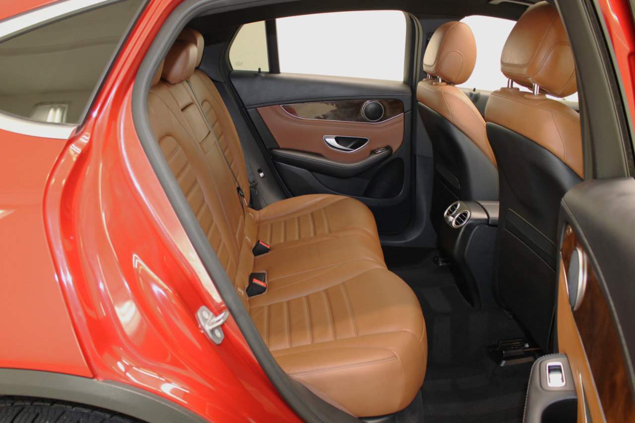 Mercedes-Benz GLC GLC 300 4MATIC Coupe 2018 Mercedes-Benz GLC GLC 300 4MATIC Coupe 2018