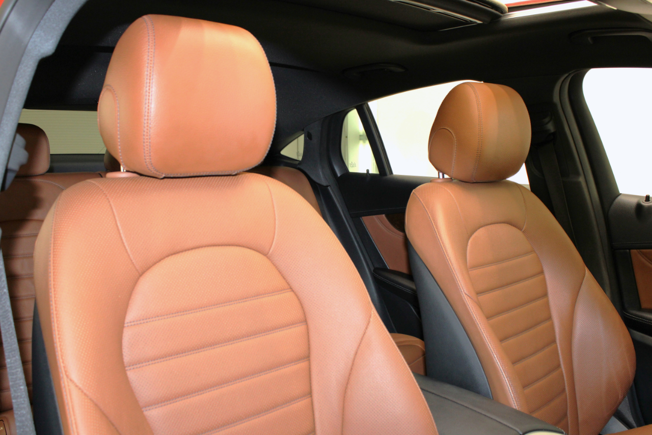 Mercedes-Benz GLC GLC 300 4MATIC Coupe 2018 Mercedes-Benz GLC GLC 300 4MATIC Coupe 2018