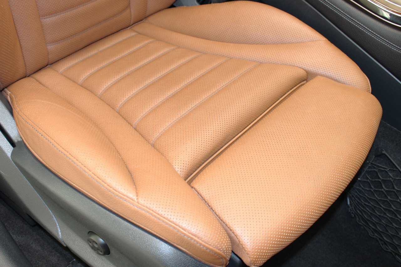 Mercedes-Benz GLC GLC 300 4MATIC Coupe 2018 Mercedes-Benz GLC GLC 300 4MATIC Coupe 2018