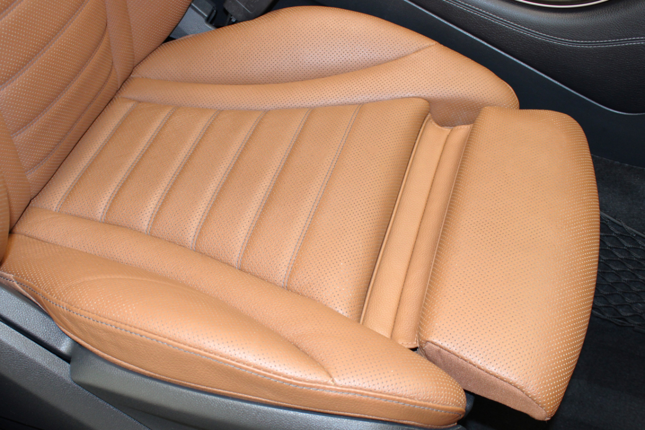 Mercedes-Benz GLC GLC 300 4MATIC Coupe 2018 Mercedes-Benz GLC GLC 300 4MATIC Coupe 2018