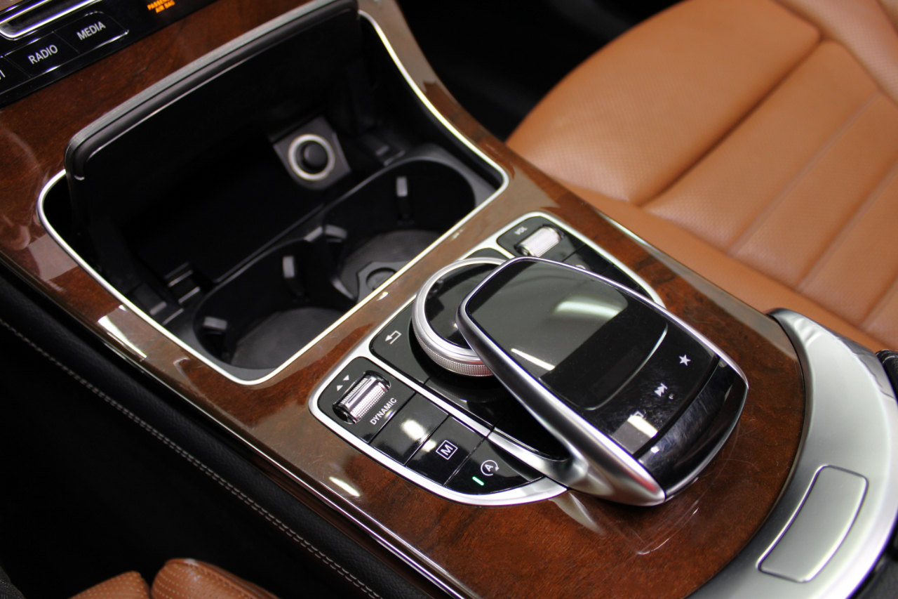 Mercedes-Benz GLC GLC 300 4MATIC Coupe 2018 Mercedes-Benz GLC GLC 300 4MATIC Coupe 2018