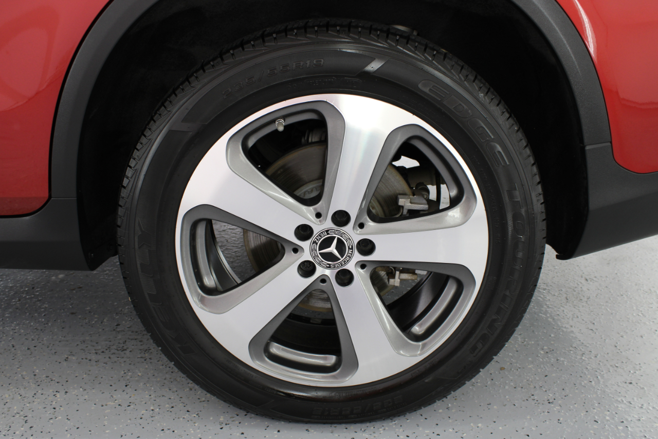 Mercedes-Benz GLC GLC 300 4MATIC Coupe 2018 Mercedes-Benz GLC GLC 300 4MATIC Coupe 2018