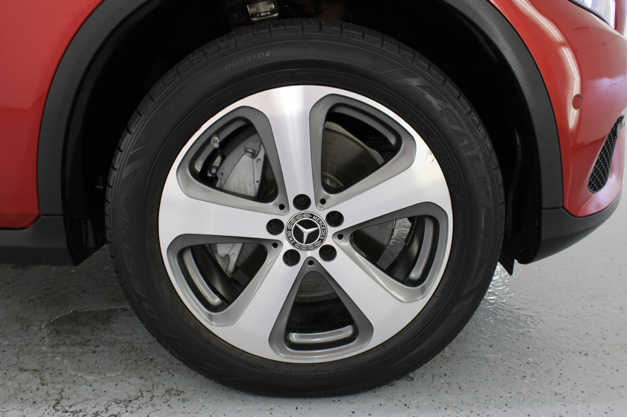 Mercedes-Benz GLC GLC 300 4MATIC Coupe 2018 Mercedes-Benz GLC GLC 300 4MATIC Coupe 2018