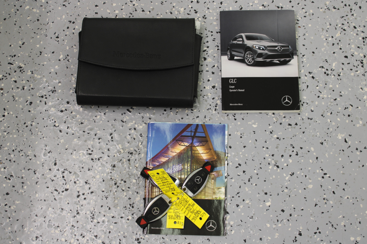 Mercedes-Benz GLC GLC 300 4MATIC Coupe 2018 Mercedes-Benz GLC GLC 300 4MATIC Coupe 2018