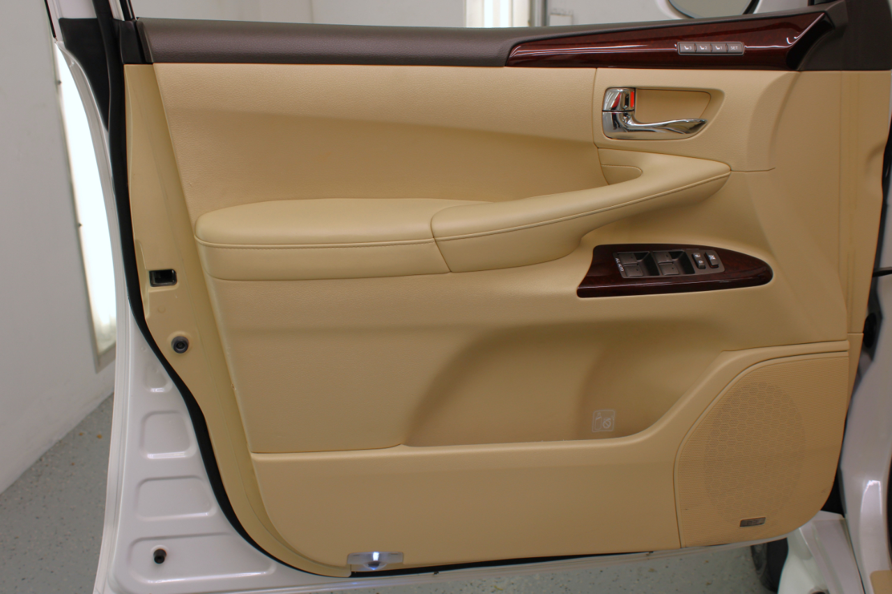 Lexus LX 570 4WD 4dr 2014 Lexus LX 570 4WD 4dr 2014