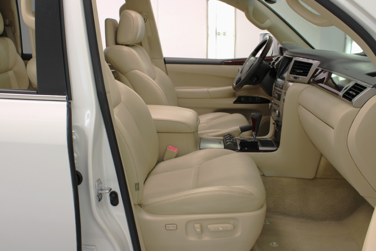 Lexus LX 570 4WD 4dr 2014 Lexus LX 570 4WD 4dr 2014