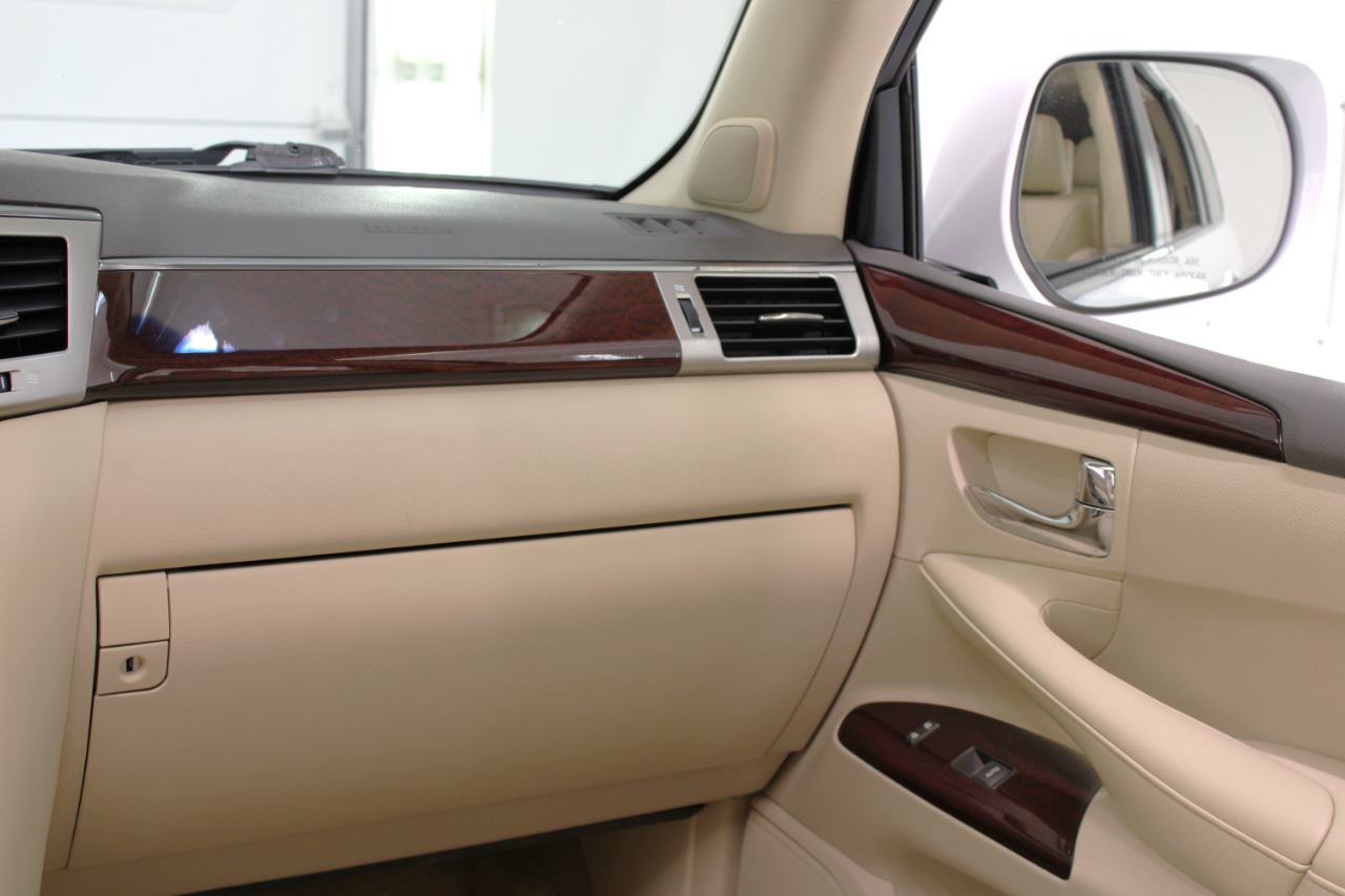 Lexus LX 570 4WD 4dr 2014 Lexus LX 570 4WD 4dr 2014