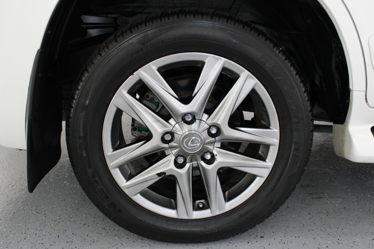 Lexus LX 570 4WD 4dr 2014 Lexus LX 570 4WD 4dr 2014