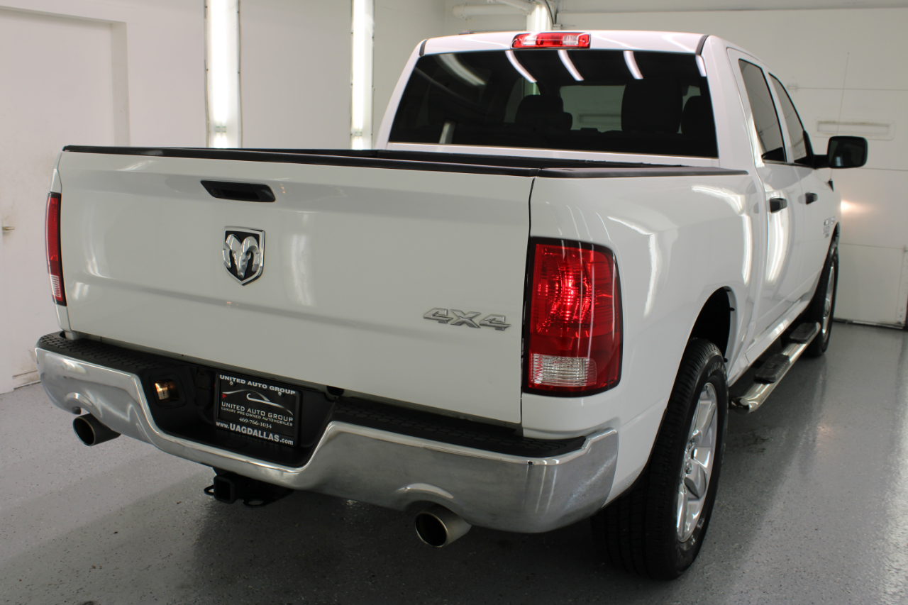 RAM 1500 Classic Tradesman 4x4 Crew Cab 5'7" Box 2019