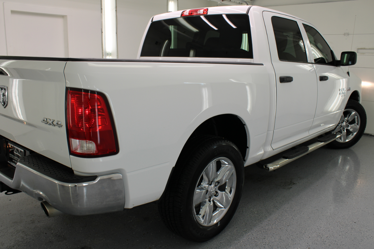 RAM 1500 Classic Tradesman 4x4 Crew Cab 5'7" Box 2019