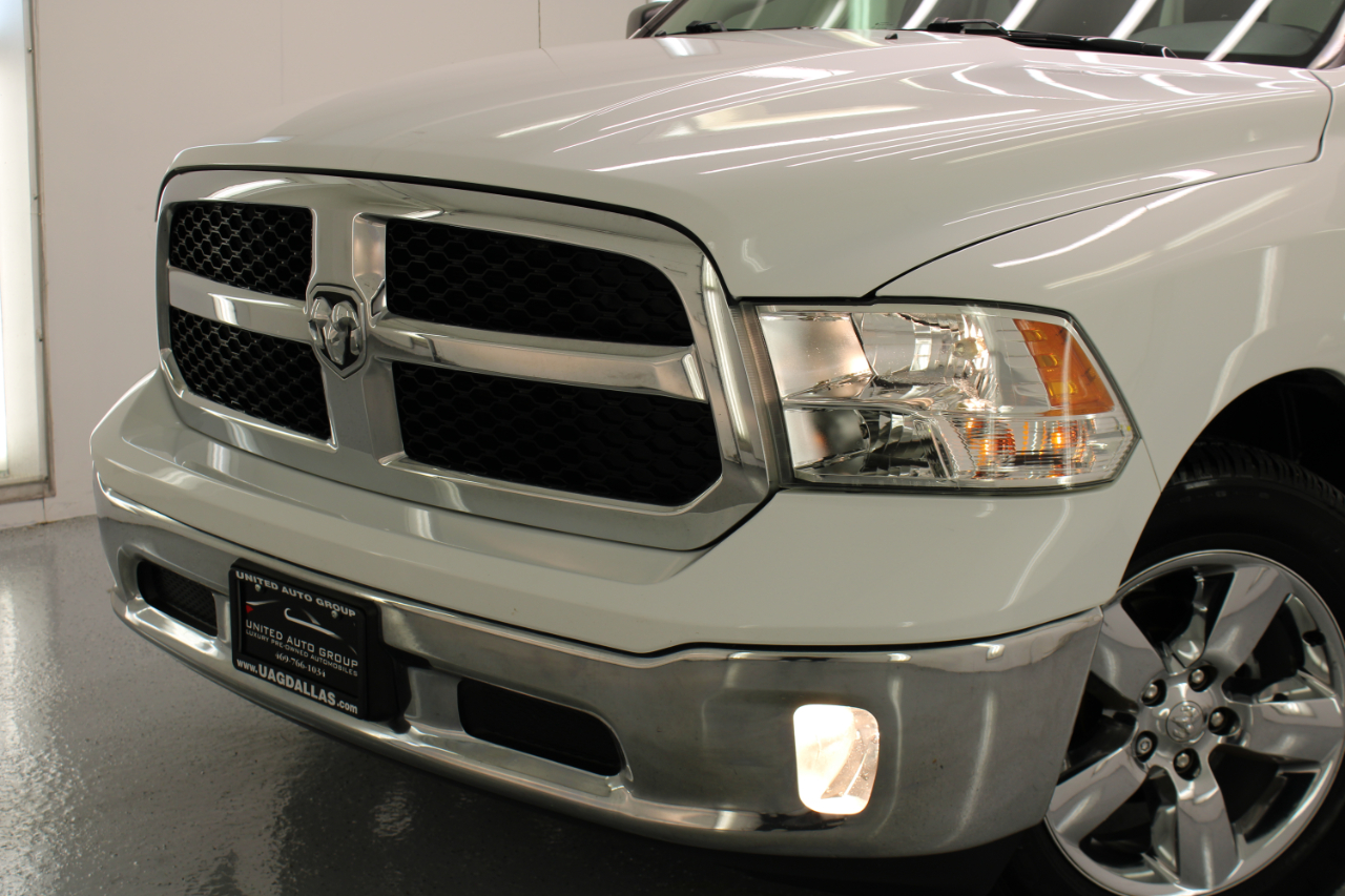 RAM 1500 Classic Tradesman 4x4 Crew Cab 5'7" Box 2019