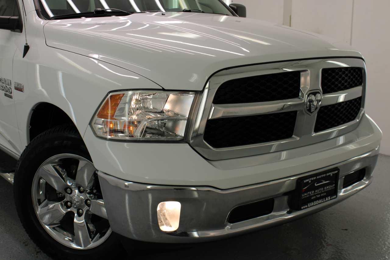 RAM 1500 Classic Tradesman 4x4 Crew Cab 5'7" Box 2019