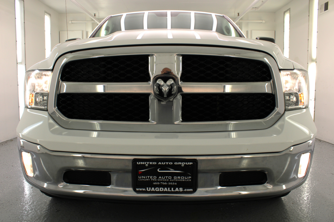 RAM 1500 Classic Tradesman 4x4 Crew Cab 5'7" Box 2019