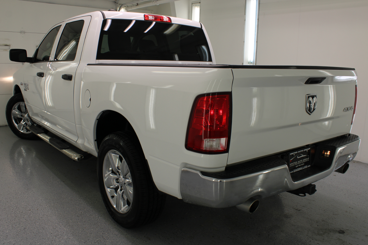 RAM 1500 Classic Tradesman 4x4 Crew Cab 5'7" Box 2019