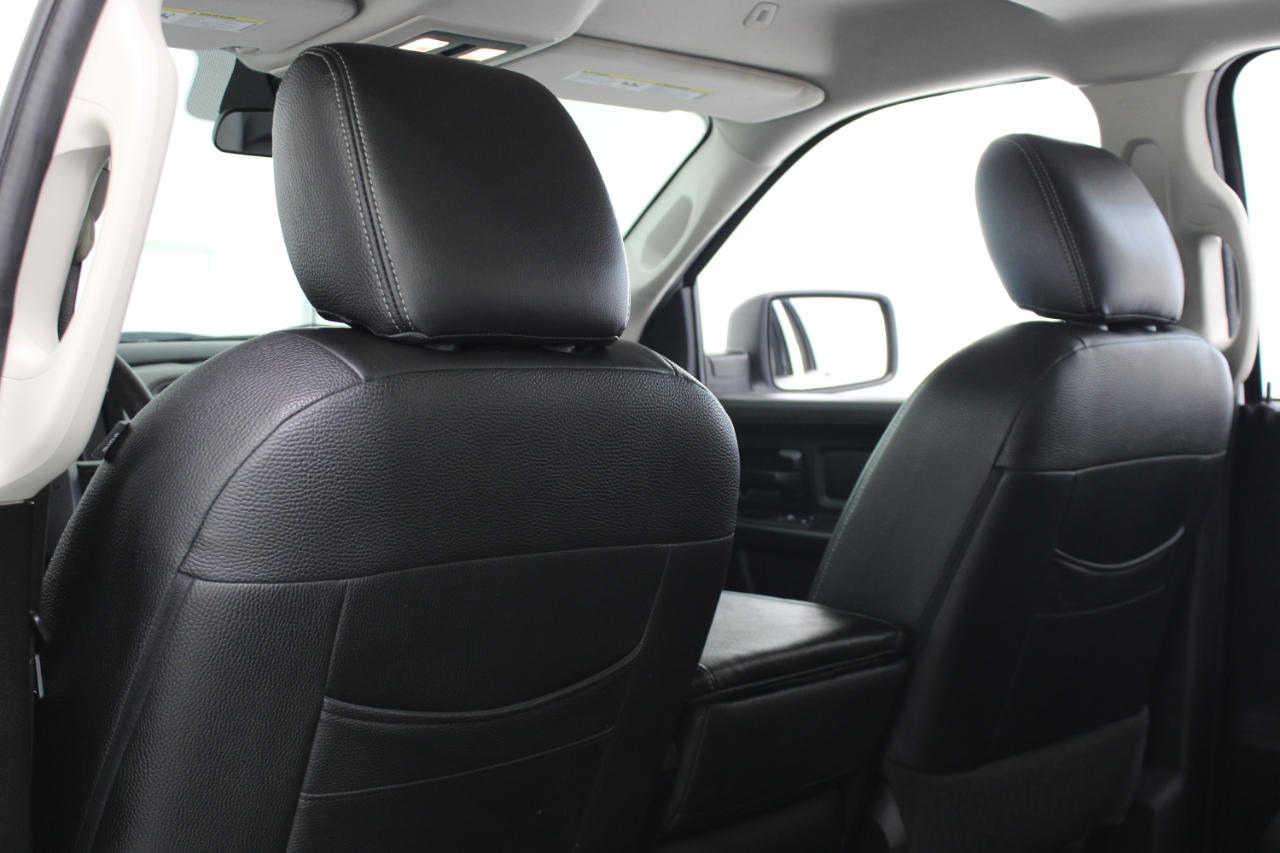 RAM 1500 Classic Tradesman 4x4 Crew Cab 5'7" Box 2019