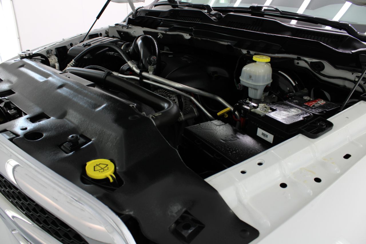 RAM 1500 Classic Tradesman 4x4 Crew Cab 5'7" Box 2019