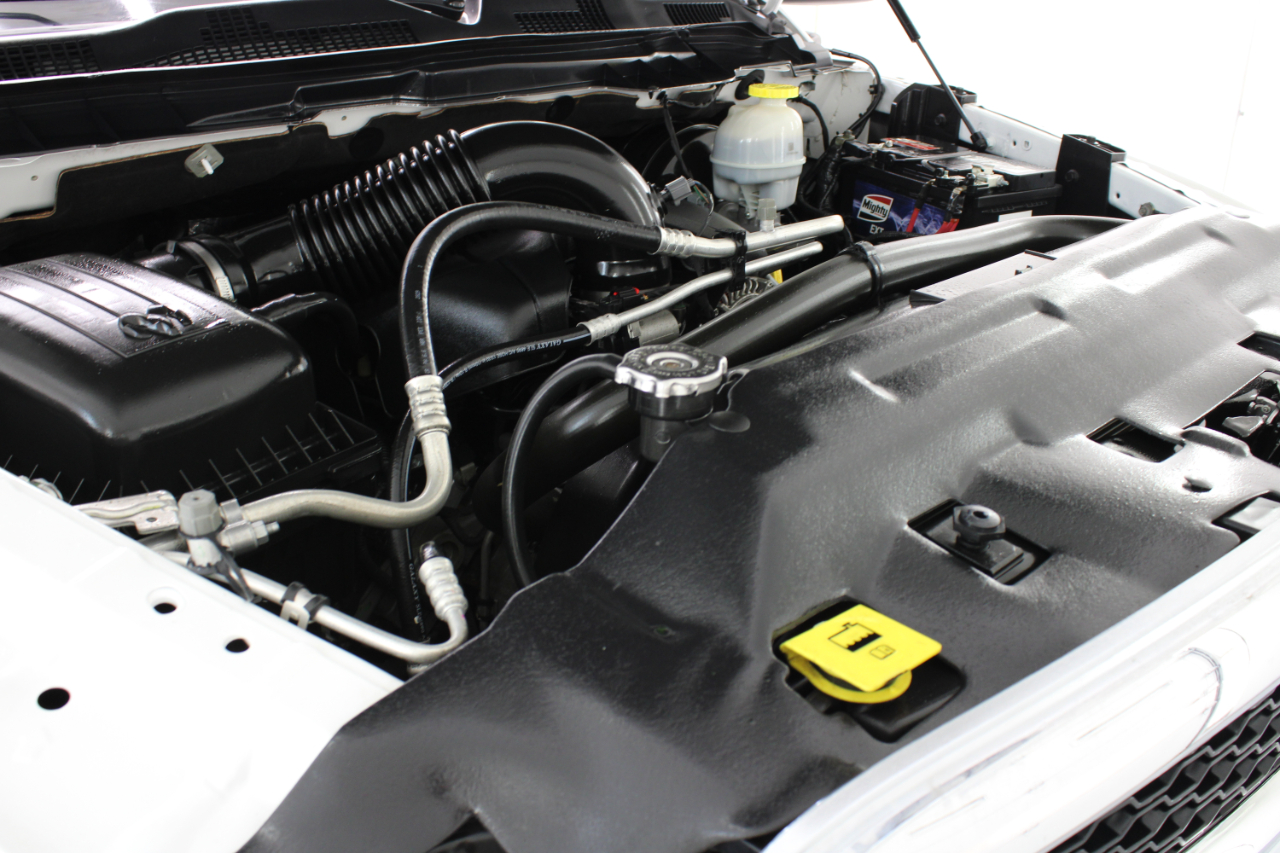 RAM 1500 Classic Tradesman 4x4 Crew Cab 5'7" Box 2019