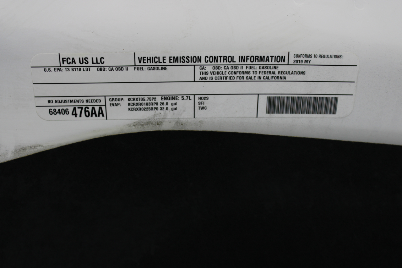 RAM 1500 Classic Tradesman 4x4 Crew Cab 5'7" Box 2019