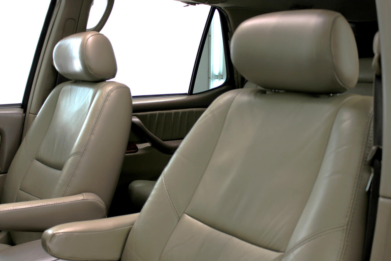 Toyota Sequoia 4dr Limited (Natl) 2002