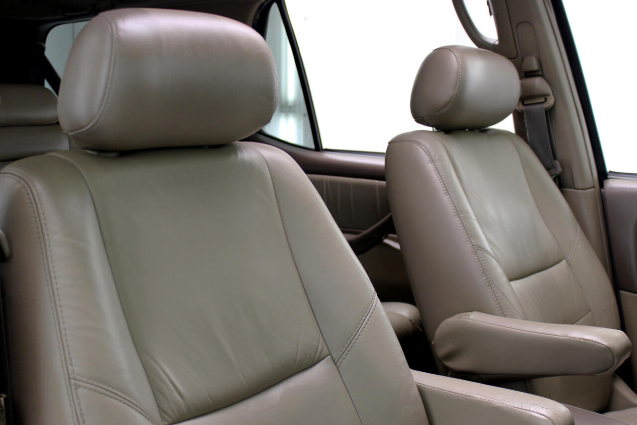 Toyota Sequoia 4dr Limited (Natl) 2002