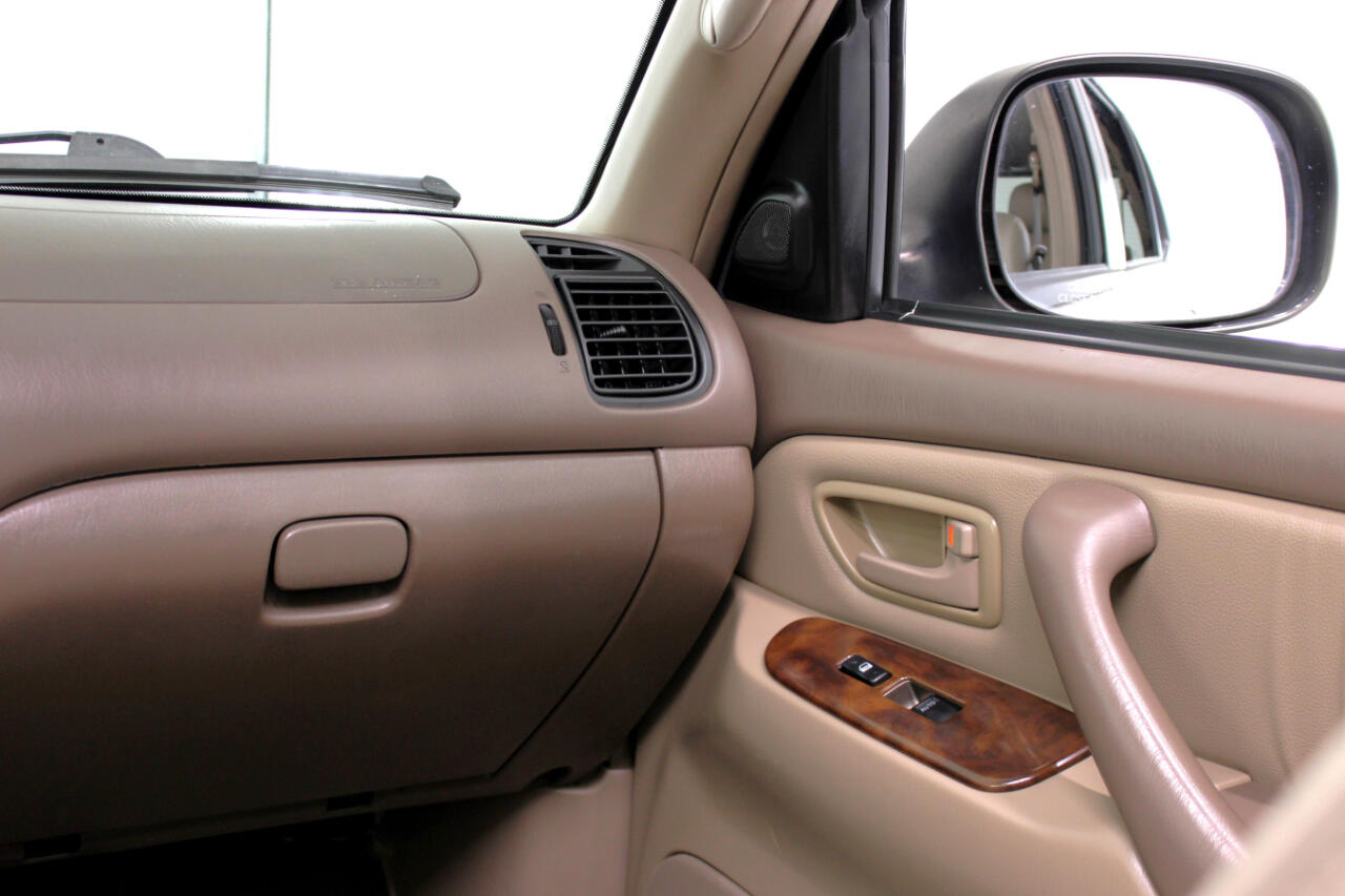 Toyota Sequoia 4dr Limited (Natl) 2002