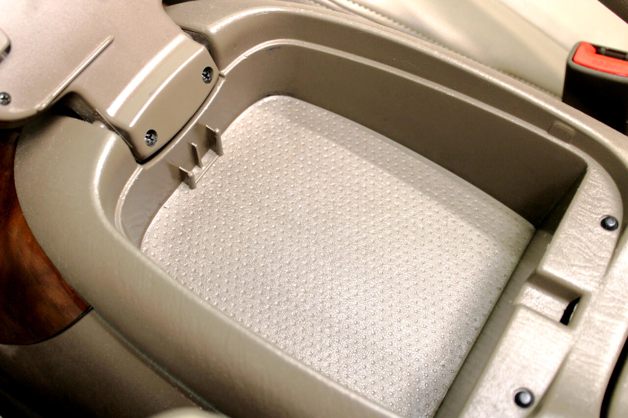 Toyota Sequoia 4dr Limited (Natl) 2002