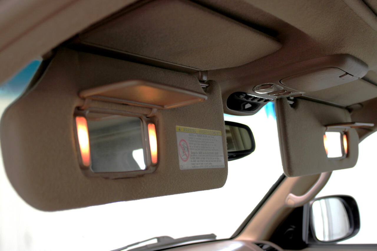 Toyota Sequoia 4dr Limited (Natl) 2002