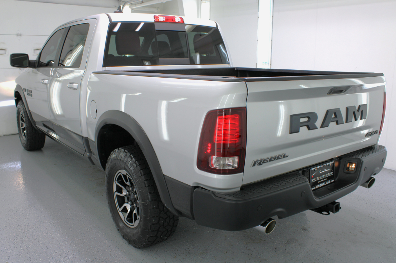 RAM 1500 Rebel 4x4 Crew Cab 5'7" Box 2017