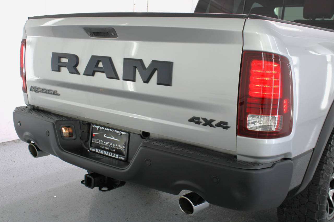 RAM 1500 Rebel 4x4 Crew Cab 5'7" Box 2017