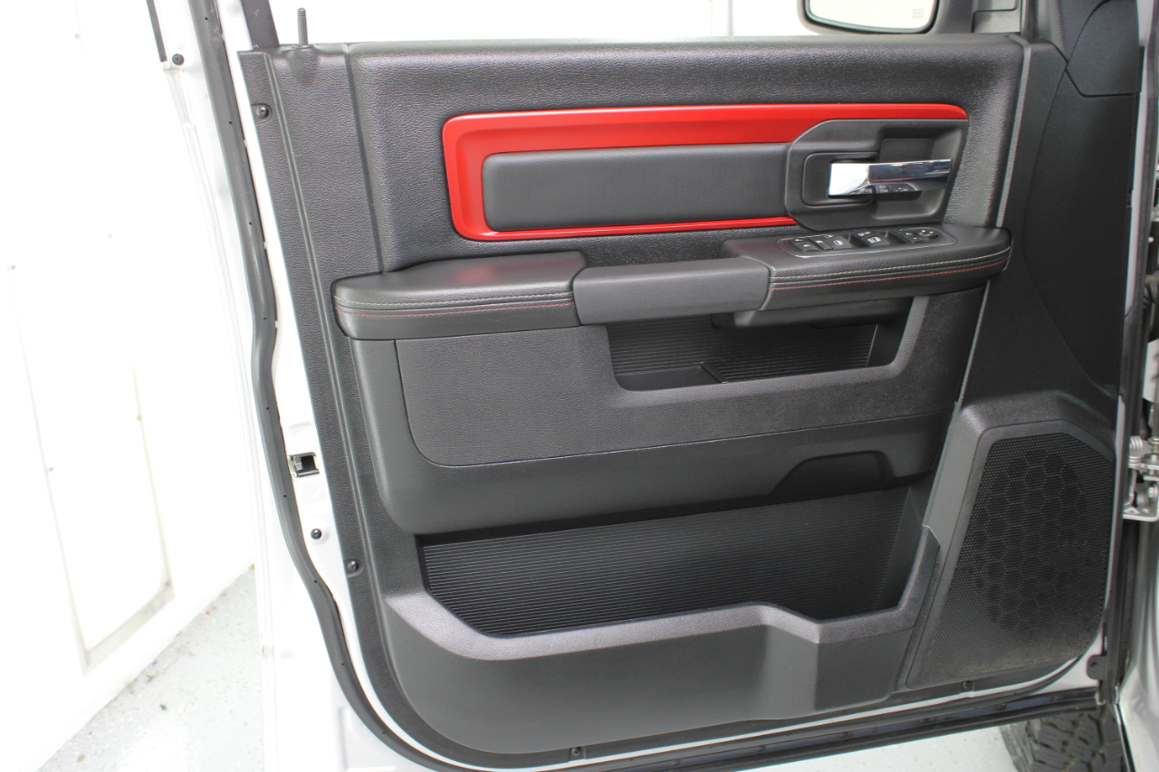 RAM 1500 Rebel 4x4 Crew Cab 5'7" Box 2017