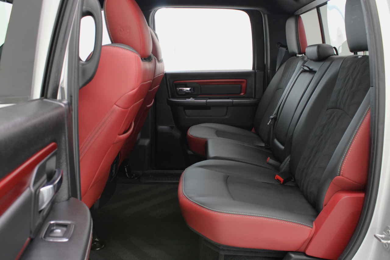 RAM 1500 Rebel 4x4 Crew Cab 5'7" Box 2017