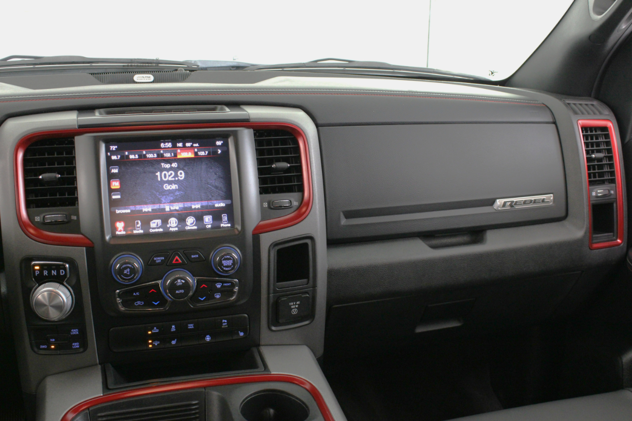 RAM 1500 Rebel 4x4 Crew Cab 5'7" Box 2017