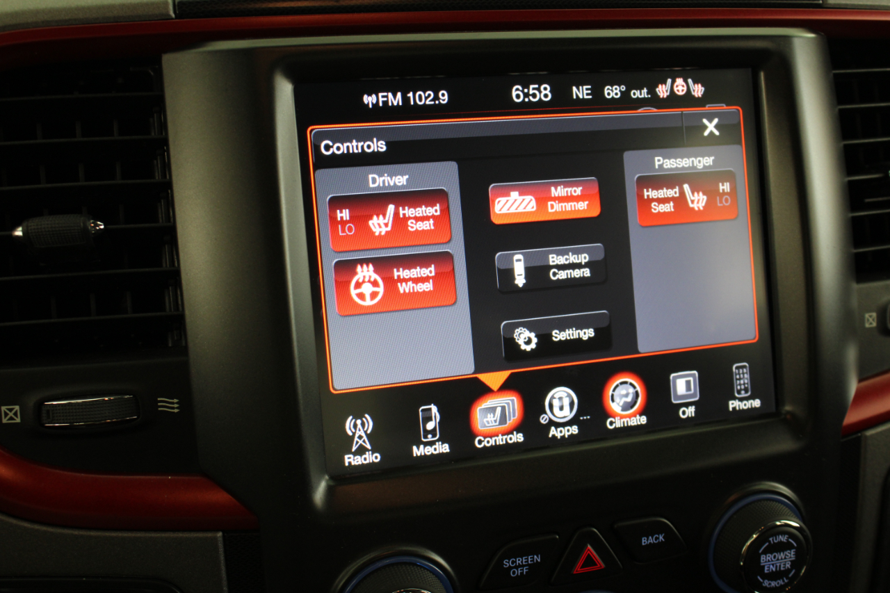 RAM 1500 Rebel 4x4 Crew Cab 5'7" Box 2017