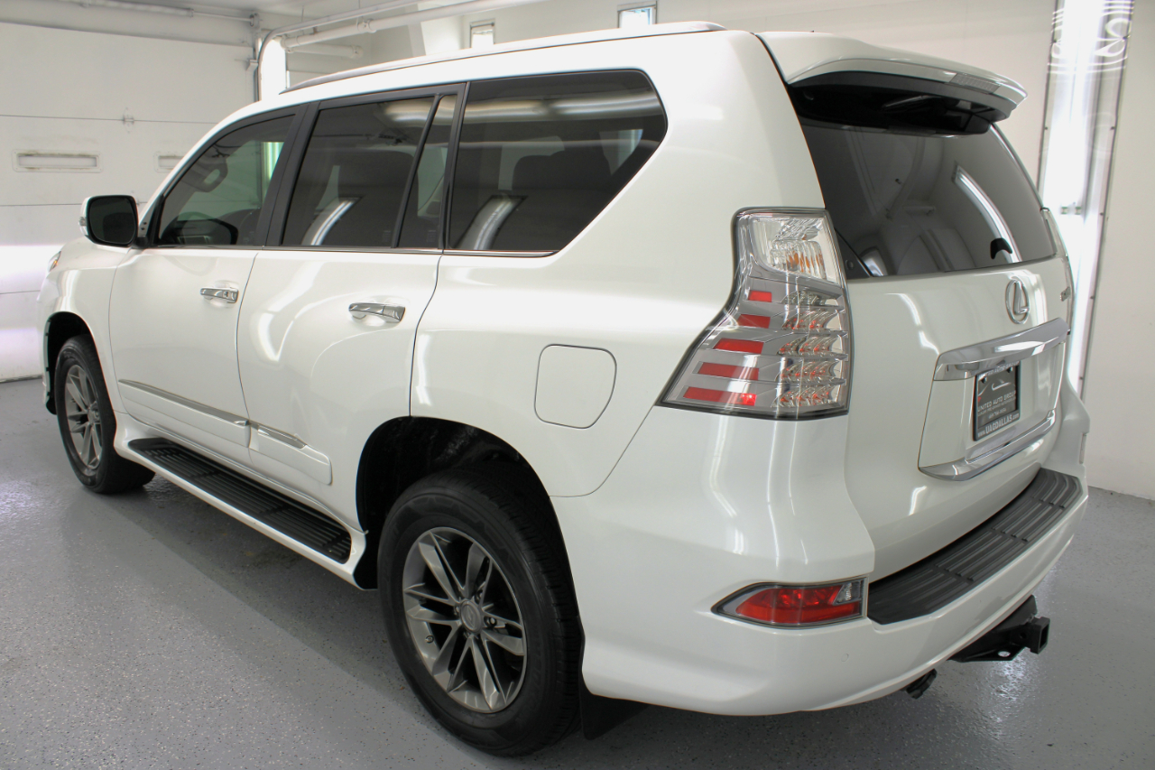 Lexus GX 460 Premium 4D SUV 4WD 2017