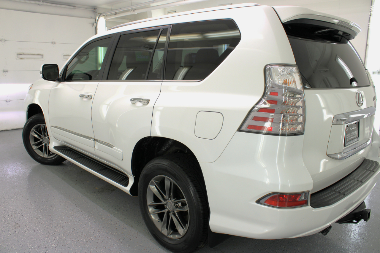 Lexus GX 460 Premium 4D SUV 4WD 2017