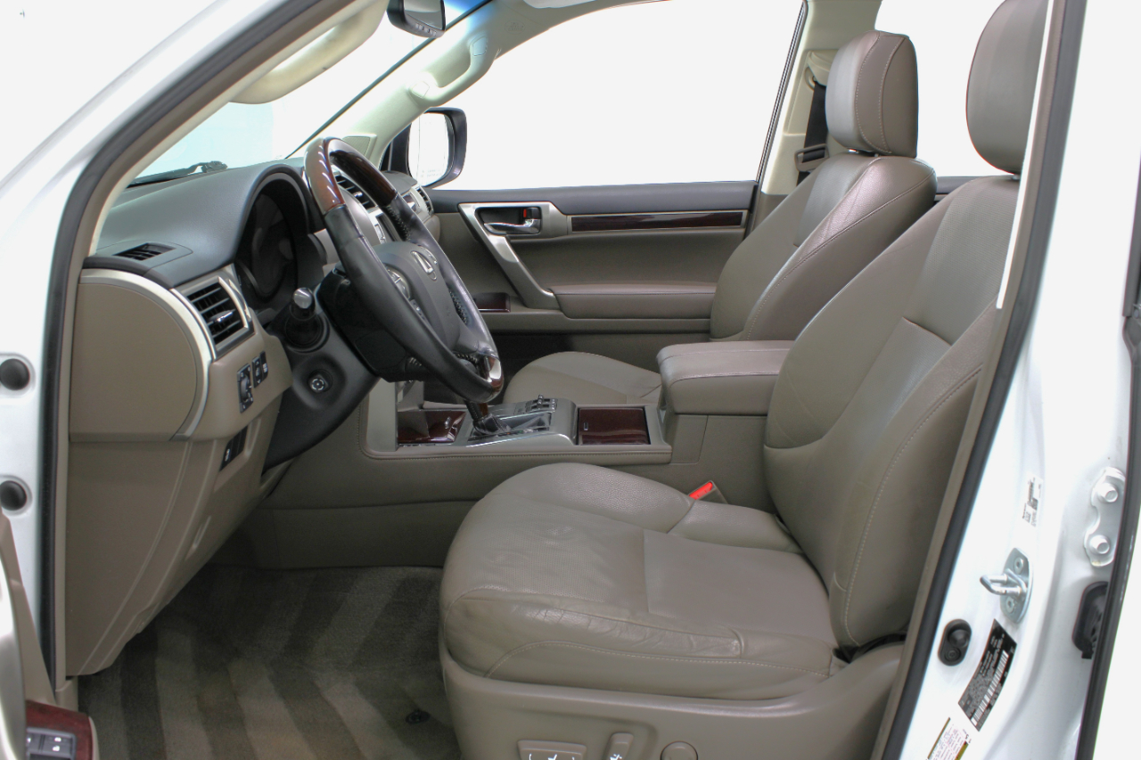 Lexus GX 460 Premium 4D SUV 4WD 2017