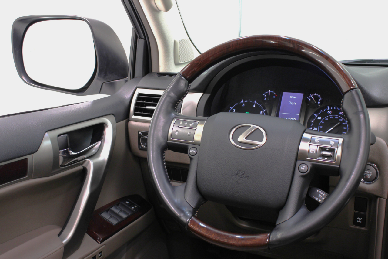 Lexus GX 460 Premium 4D SUV 4WD 2017