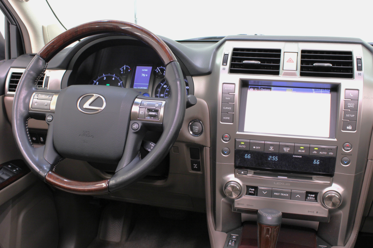 Lexus GX 460 Premium 4D SUV 4WD 2017