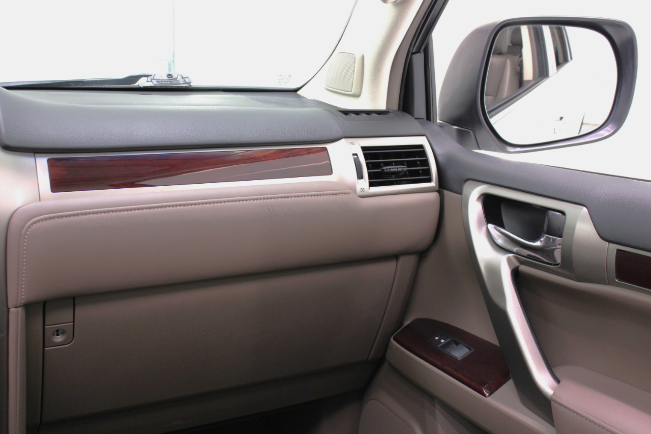 Lexus GX 460 Premium 4D SUV 4WD 2017