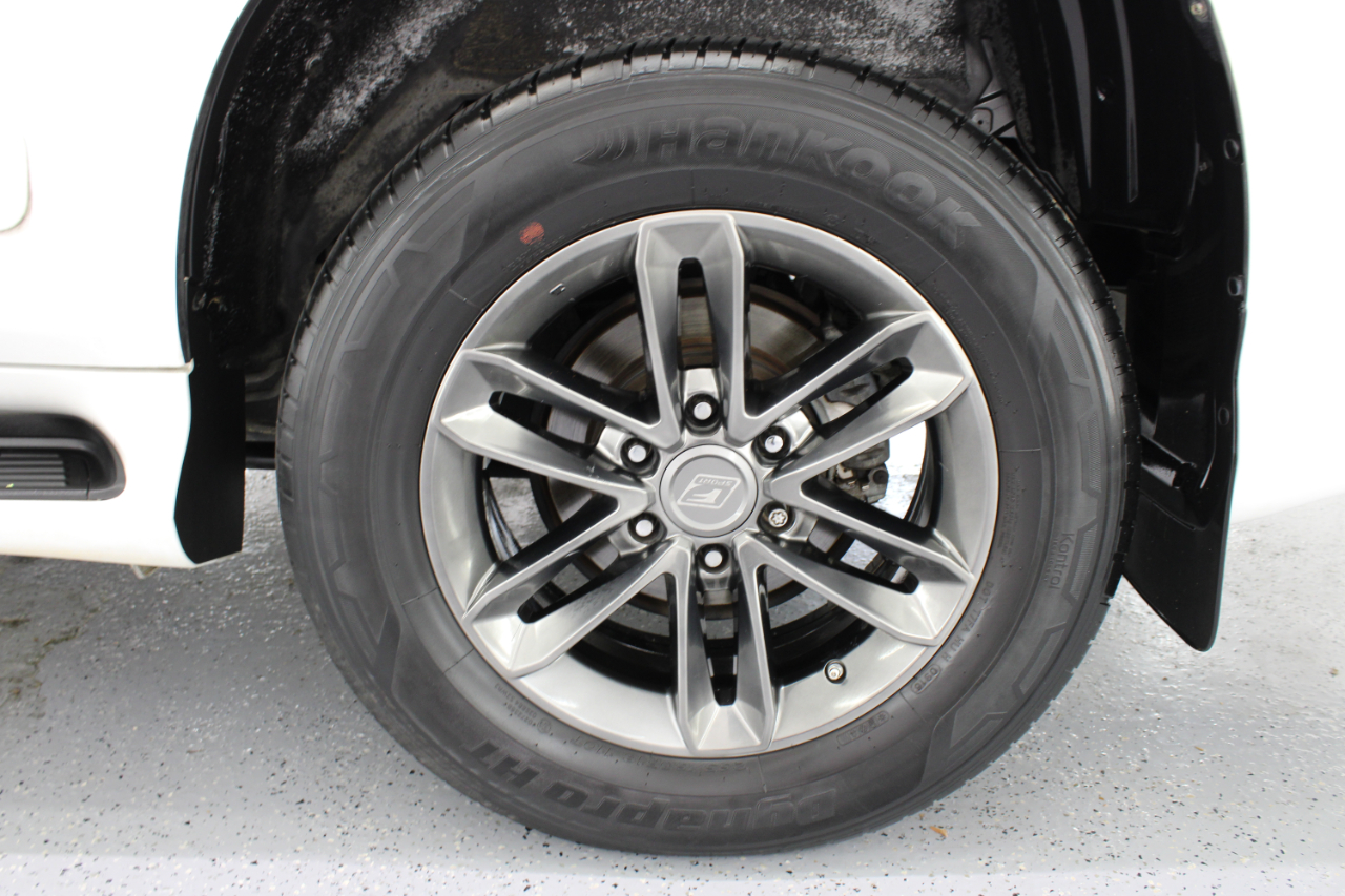 Lexus GX 460 Premium 4D SUV 4WD 2017