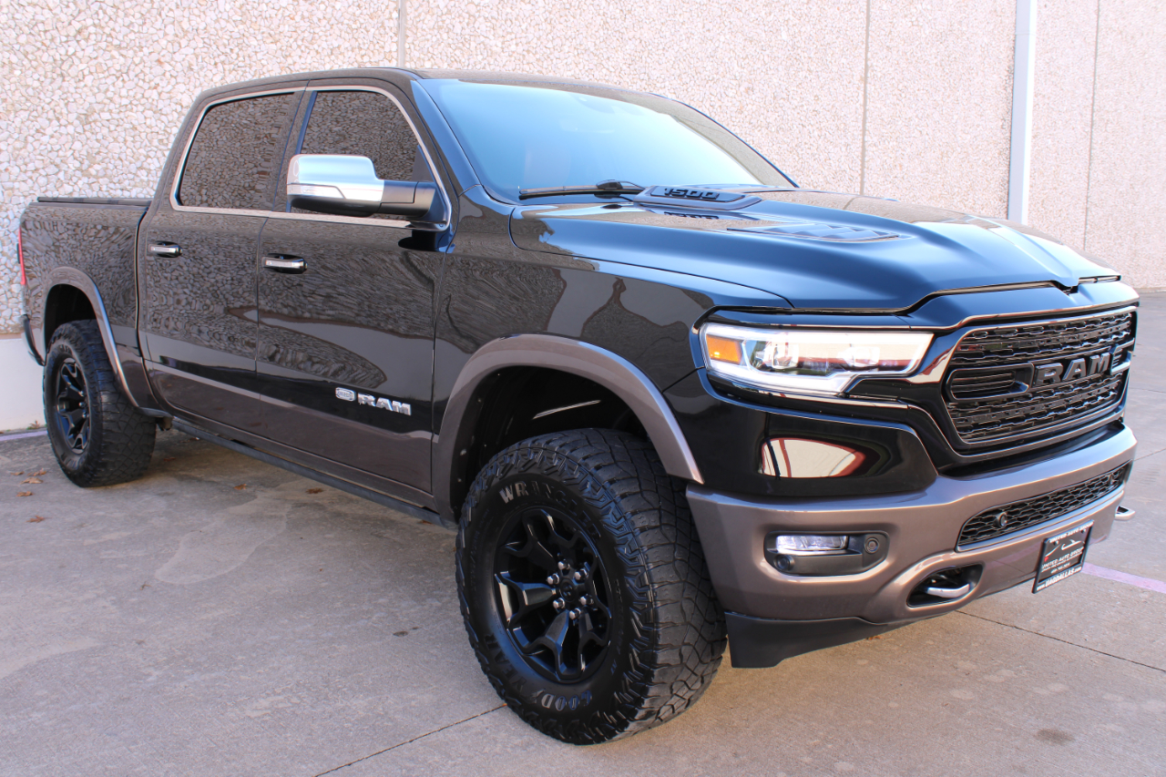 RAM 1500 Longhorn 4x4 Crew Cab 5'7" Box *Ltd Avail* 2021