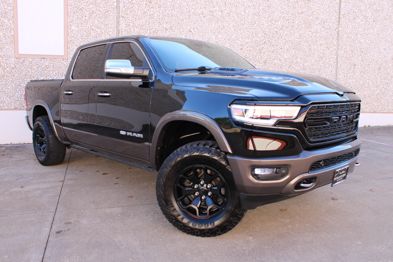 RAM 1500 Longhorn 4x4 Crew Cab 5'7" Box *Ltd Avail* 2021