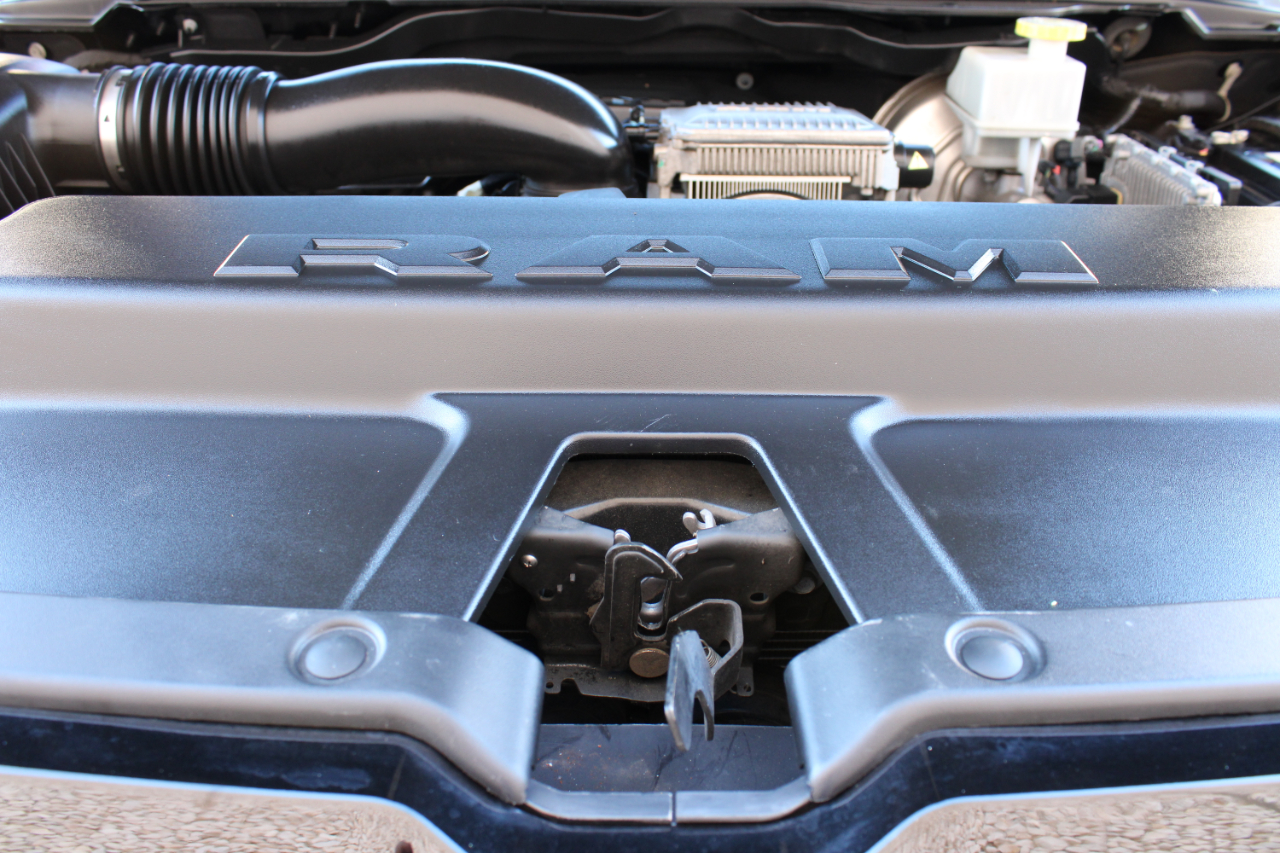 RAM 1500 Longhorn 4x4 Crew Cab 5'7" Box *Ltd Avail* 2021